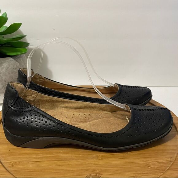 Naturalizer Yadira Black Perforated Leather Ballet Flat Women's 9 Comfort Loafer - Picture 2 of 10